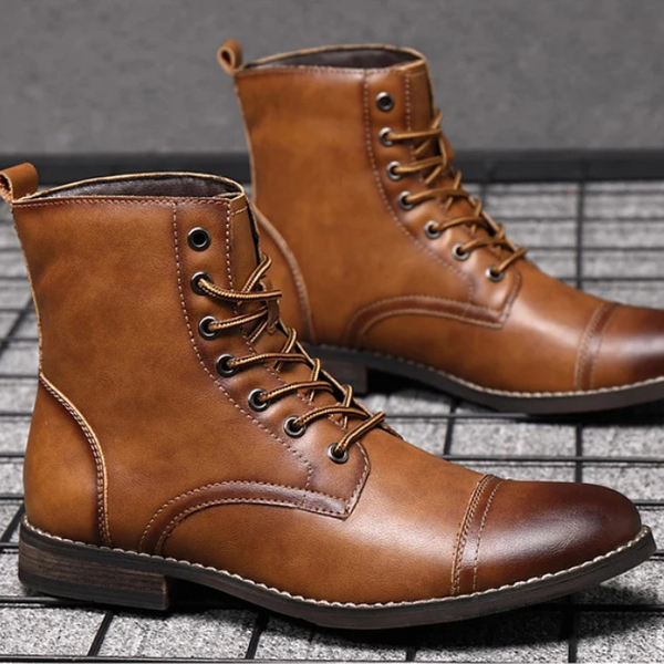 Shabtai - Elegante Bota de Cuero