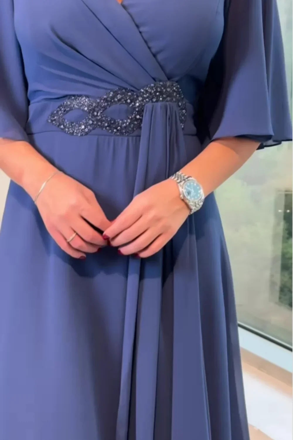 Ezina - Elegante Vestido Largo De Gasa