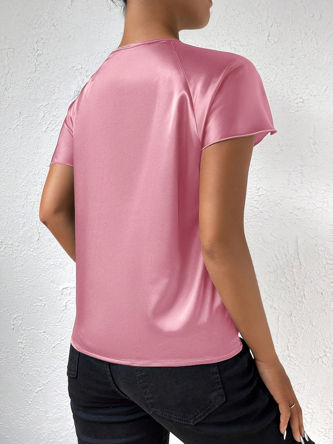 Loretta - Top Moderno Con Detalle único En Los Hombros