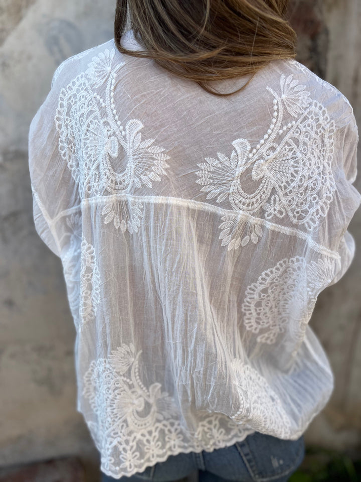 Nalini - Elegante Blusa Bordada Con Encaje