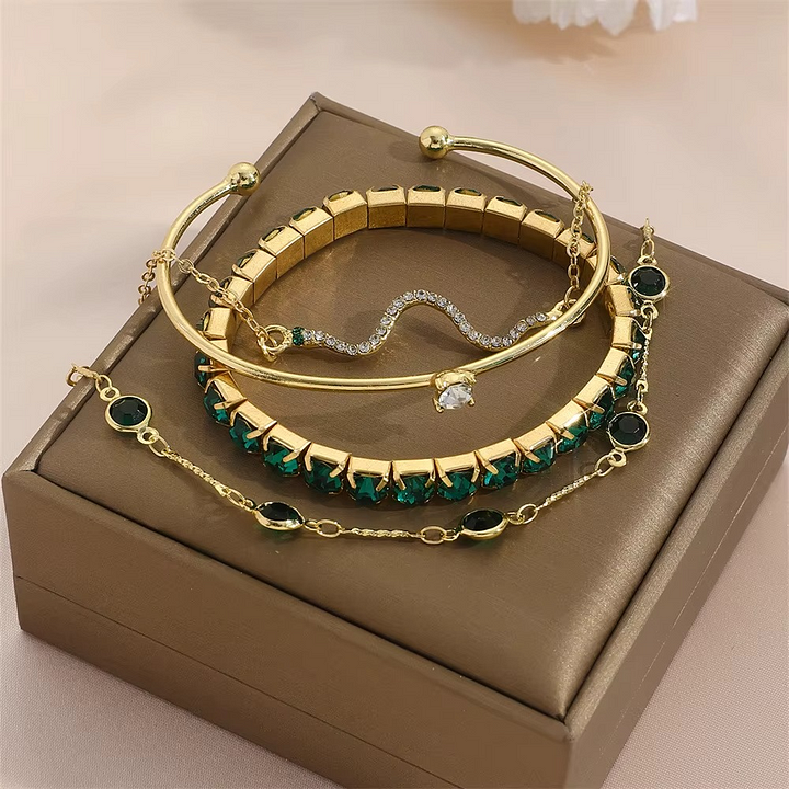 Miray - Conjunto de 4 Pulseras de Cristal Esmeralda y oro