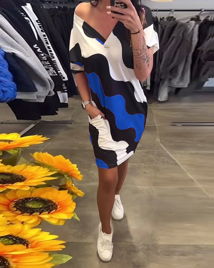Penelope - Elegante Vestido Con Cuello En V Y Estampado Ondulado