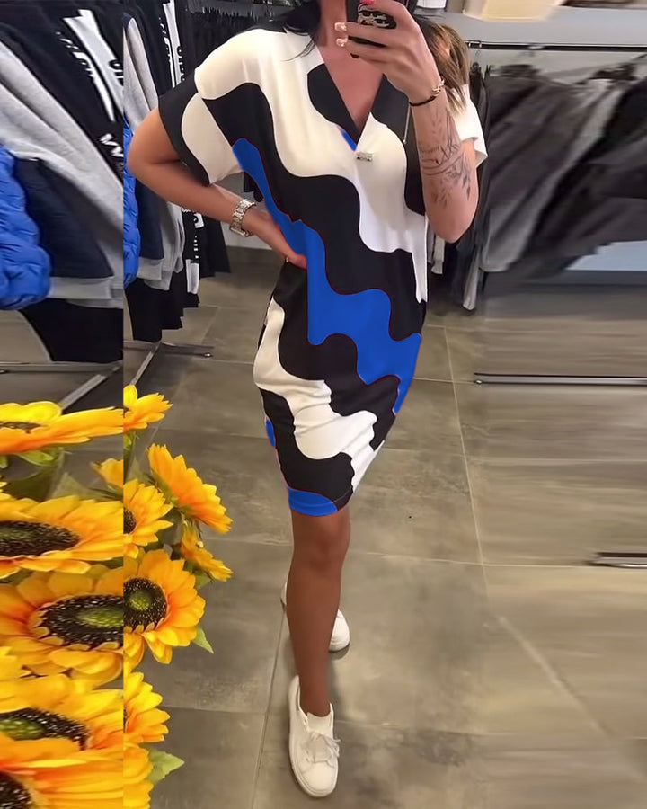 Penelope - Elegante Vestido Con Cuello En V Y Estampado Ondulado