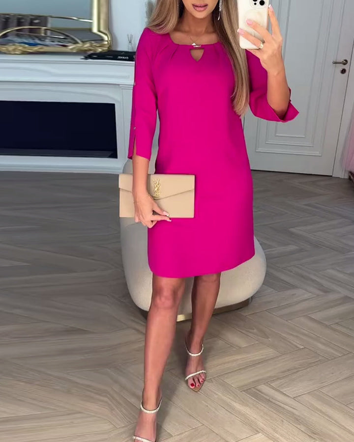Kamelia - Mini Vestido Con Manga Con Abertura En Forma De Ojo De Cerradura