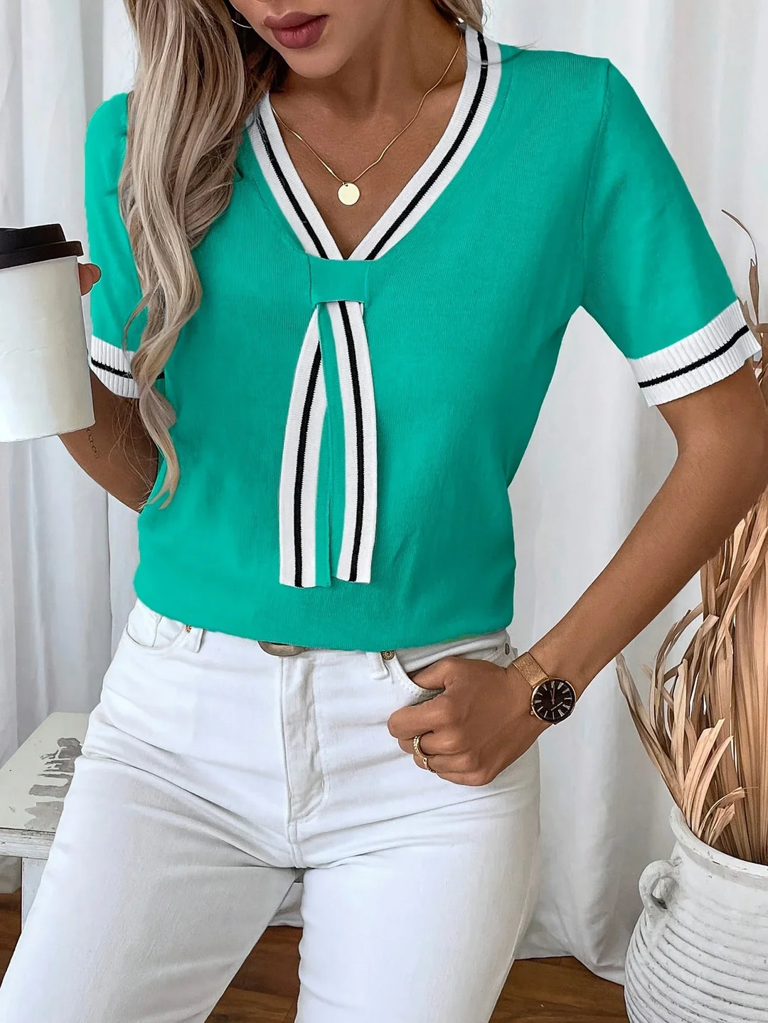 Brunella - Elegante Top De Punto Con Cuello En V