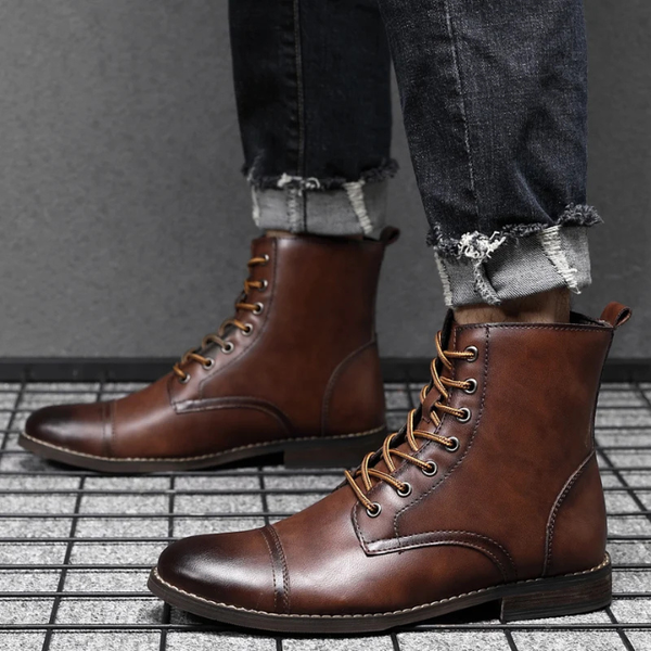 Shabtai - Elegante Bota de Cuero