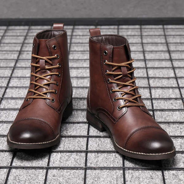 Shabtai - Elegante Bota de Cuero
