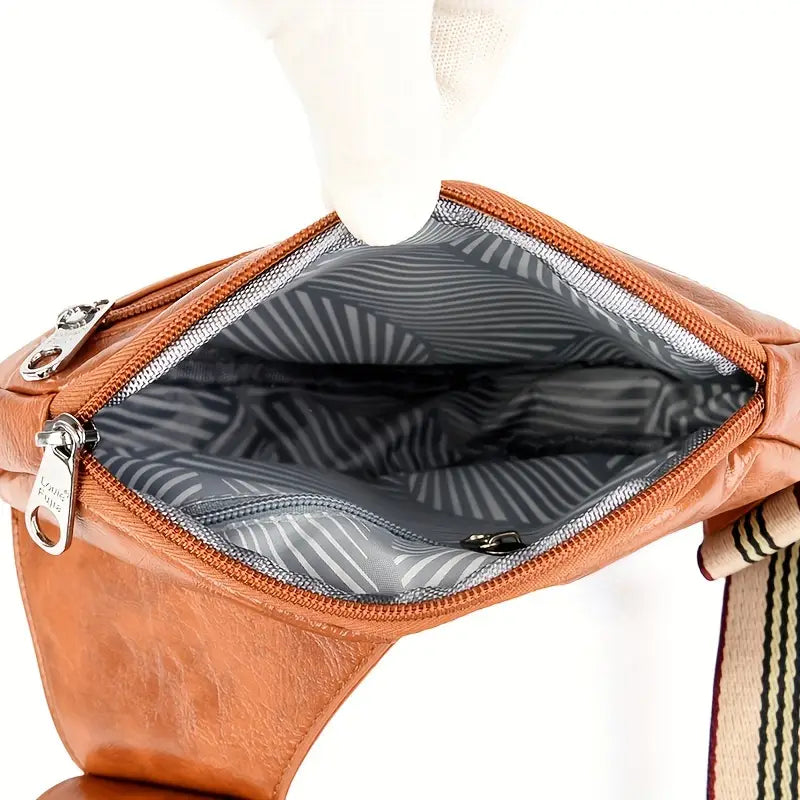 Carmela - Bolso Bandolera de Cuero con Correa Ajustable y Hebilla