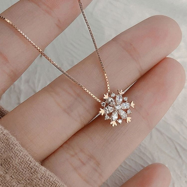 Nyellain - Collar de Cristal con Copo de Nieve Brillante