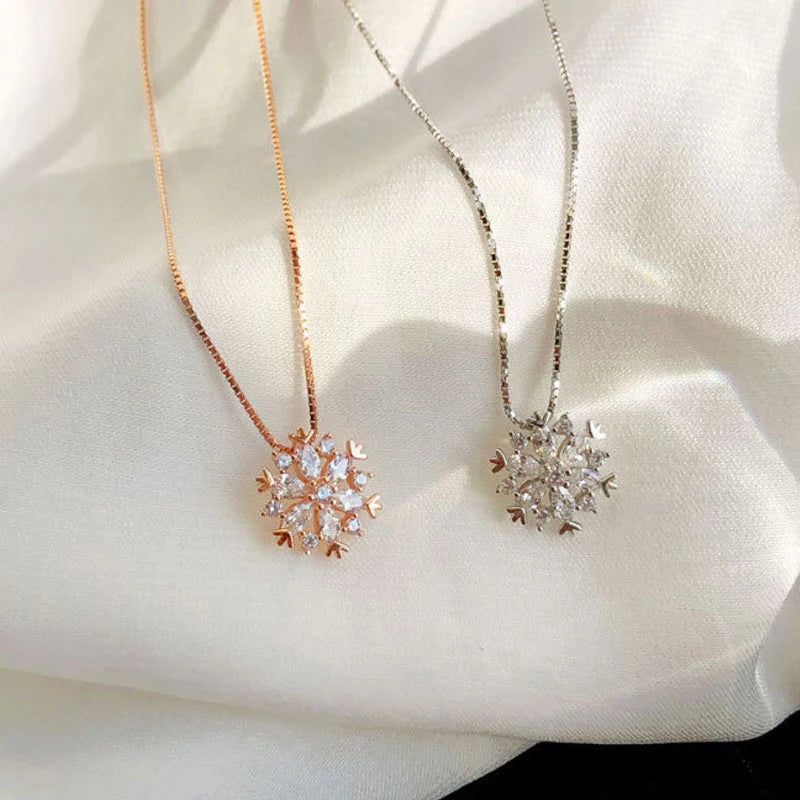 Nyellain - Collar de Cristal con Copo de Nieve Brillante