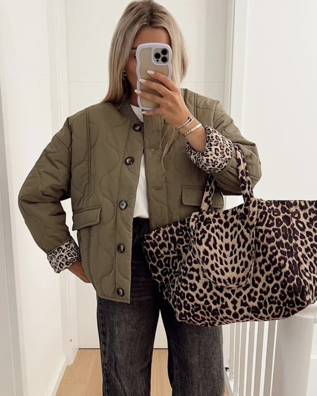 Jaerene - Elegante Chaqueta Con Forro y Estampado De Leopardo