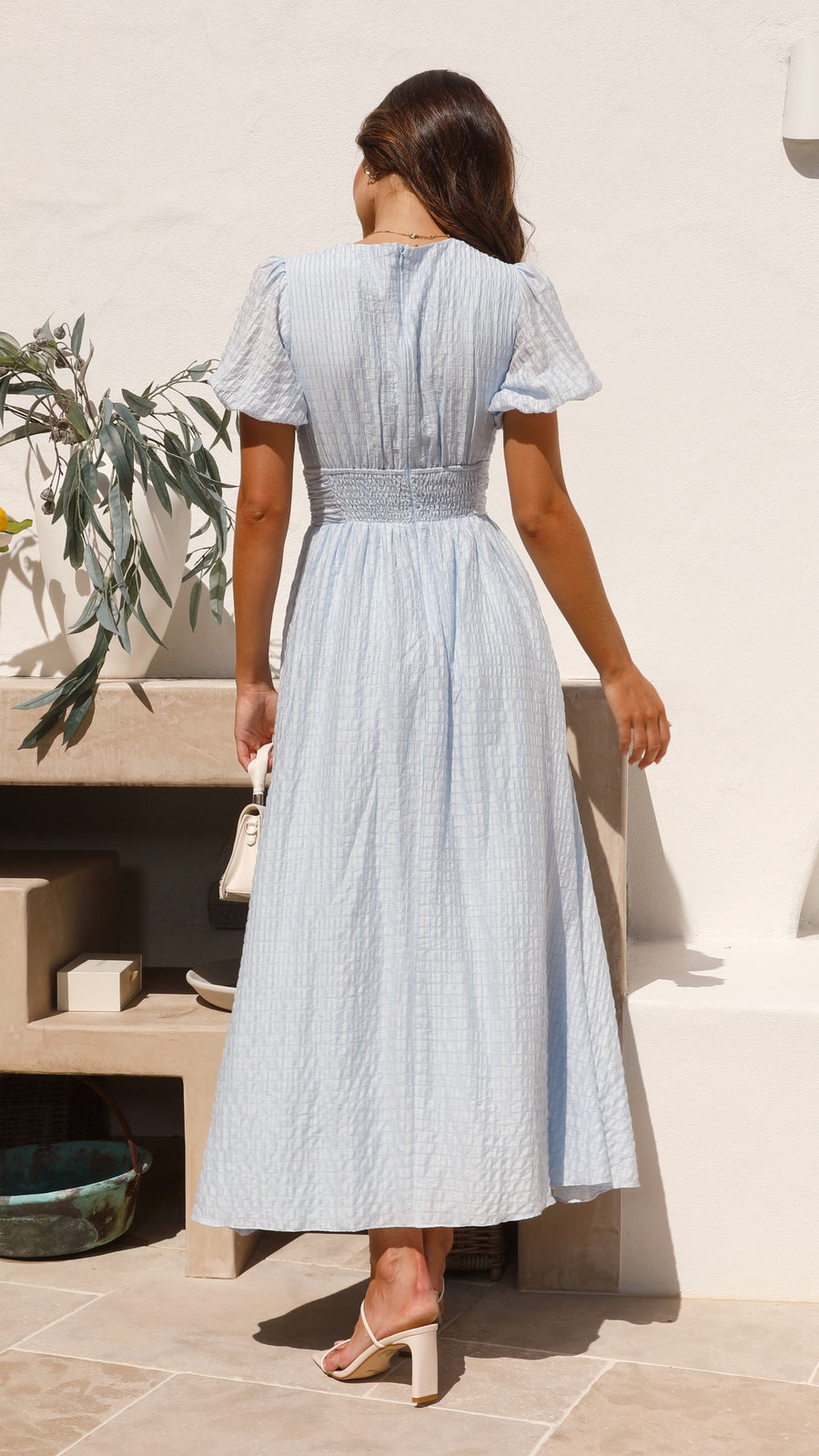 Sneja - Elegante Vestido Con Mangas Abullonadas y Botones