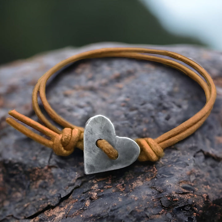 Lovenna - Pulsera Hecha a Mano con Símbolo de Corazón