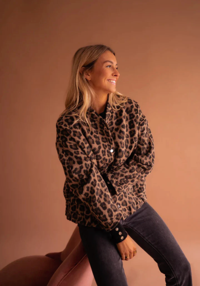 Fairuza - Chaqueta De Leopardo Con Botones