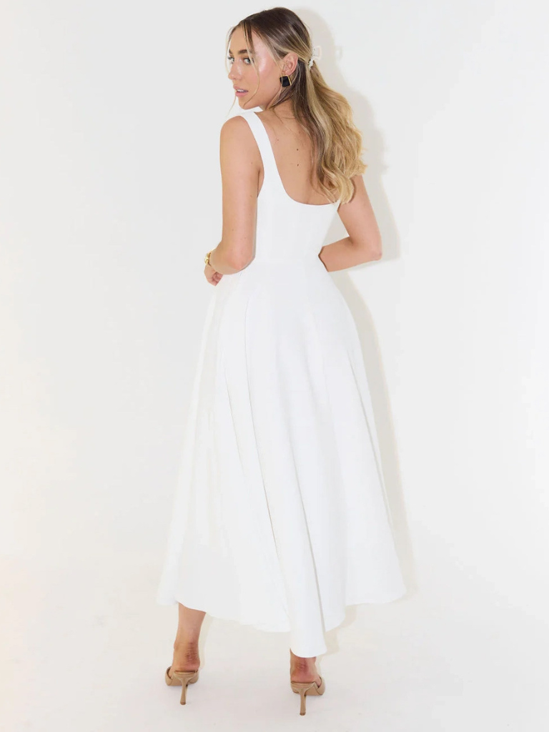 Zinovia - Elegante Vestido Sin Mangas