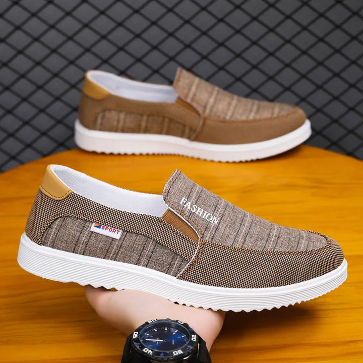 Bernardo - Zapatillas Resbalón En Versátiles