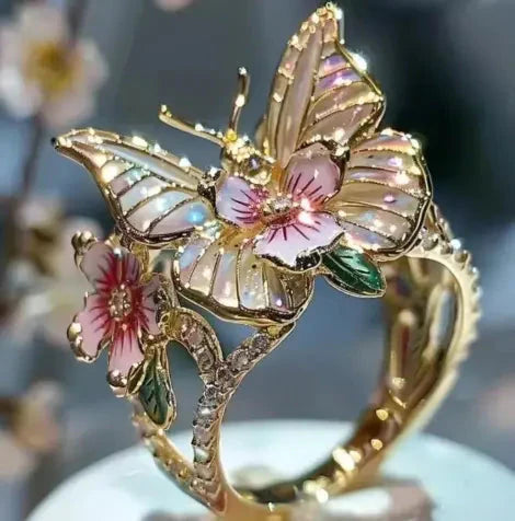 PetalWings - Anillo de Mariposa Brillante con Circonita Cúbica