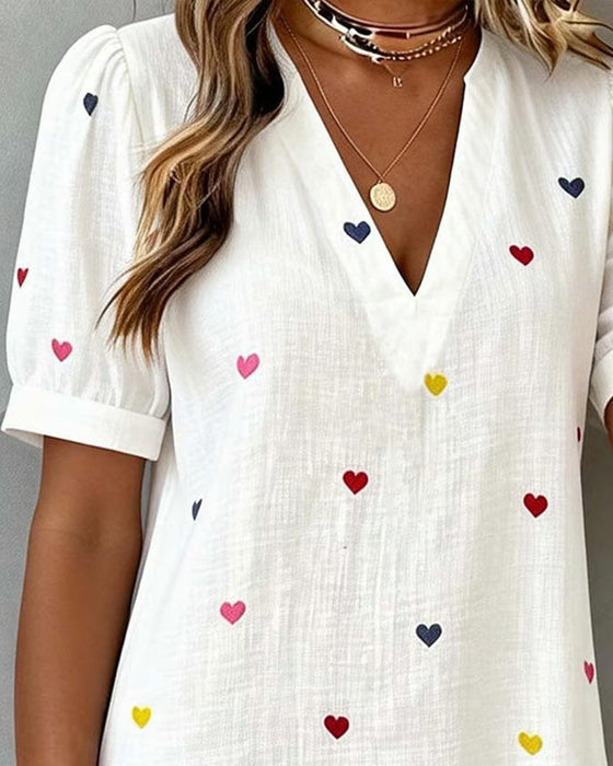 Steinunn - Vestido Colorido Con Estampado De Corazones y Cuello En V