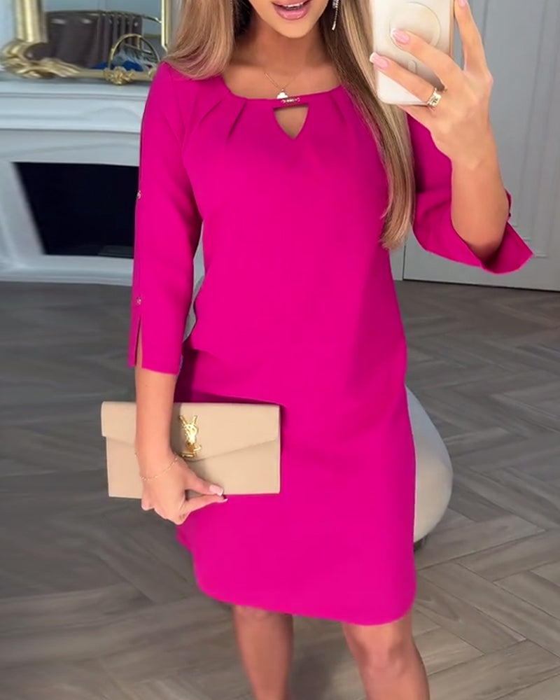 Kamelia - Mini Vestido Con Manga Con Abertura En Forma De Ojo De Cerradura