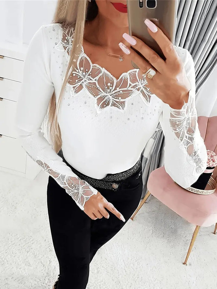 Nizara - Elegante Blusa con Cuello en V y Encaje
