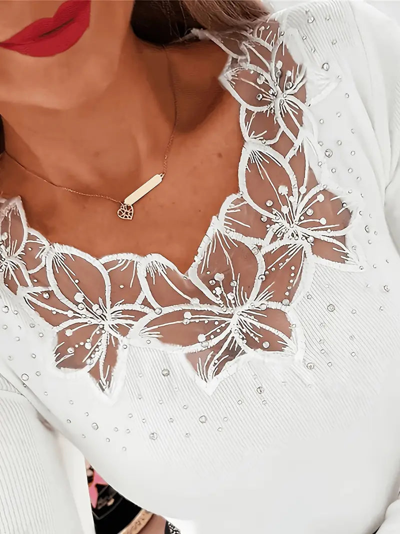 Nizara - Elegante Blusa con Cuello en V y Encaje