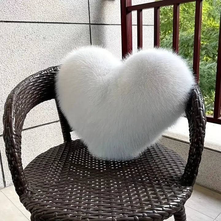 HeartNest - Bonita Almohada de Peluche con Forma de Corazón
