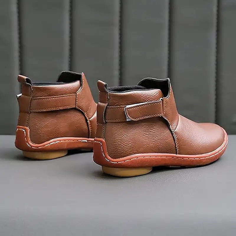 Naadine - Impermeable Cómoda Bota