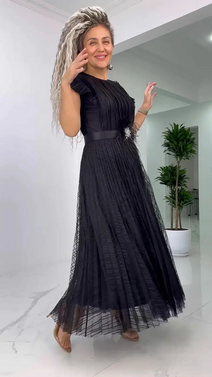 Naysha - Elegante Vestido de Gasa de Seda