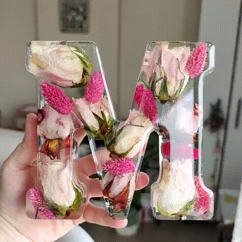 FloraShine - Lámpara Nocturna de Resina Con Flores Hecha a Mano
