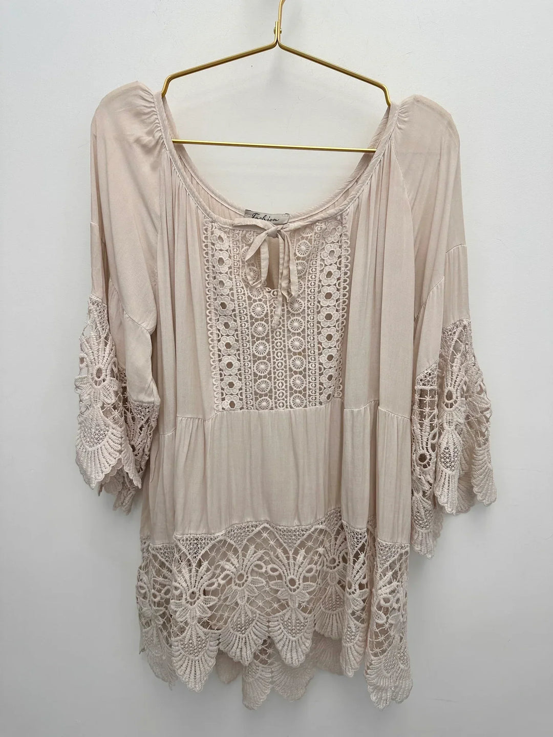 Lurdes - Camisa Elegante Con Cuello Redondo