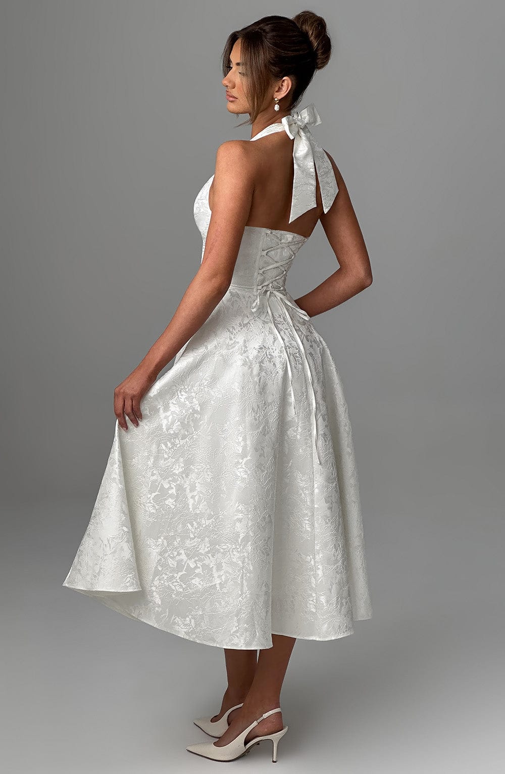Myra - Vestido Midi Con Cuello Halter A La Moda