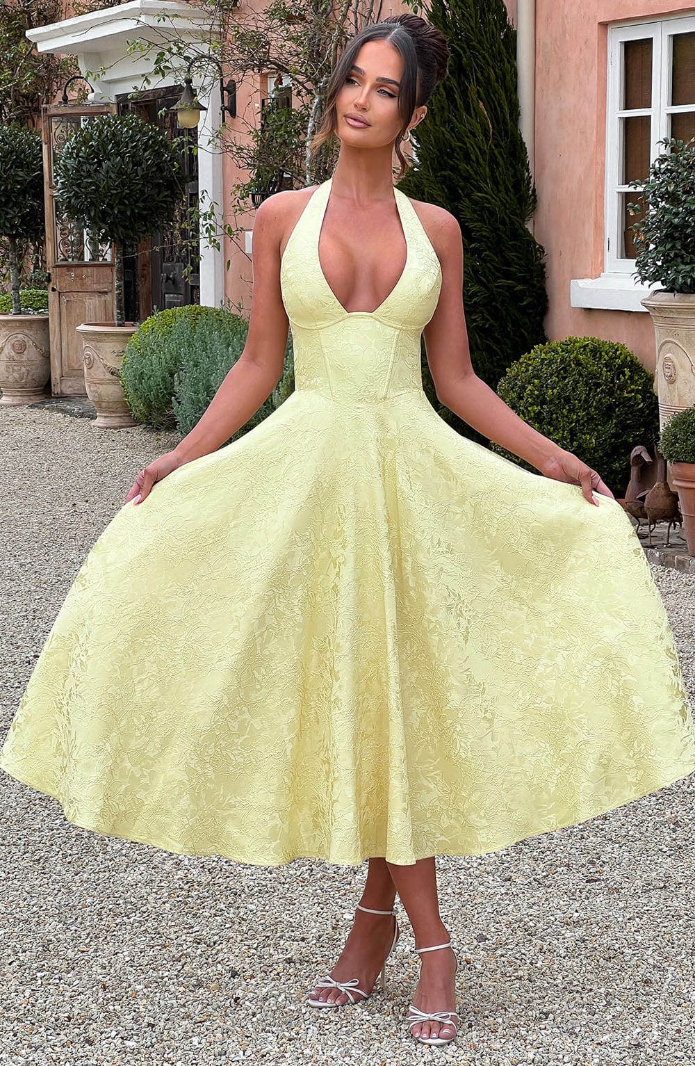 Myra - Vestido Midi Con Cuello Halter A La Moda