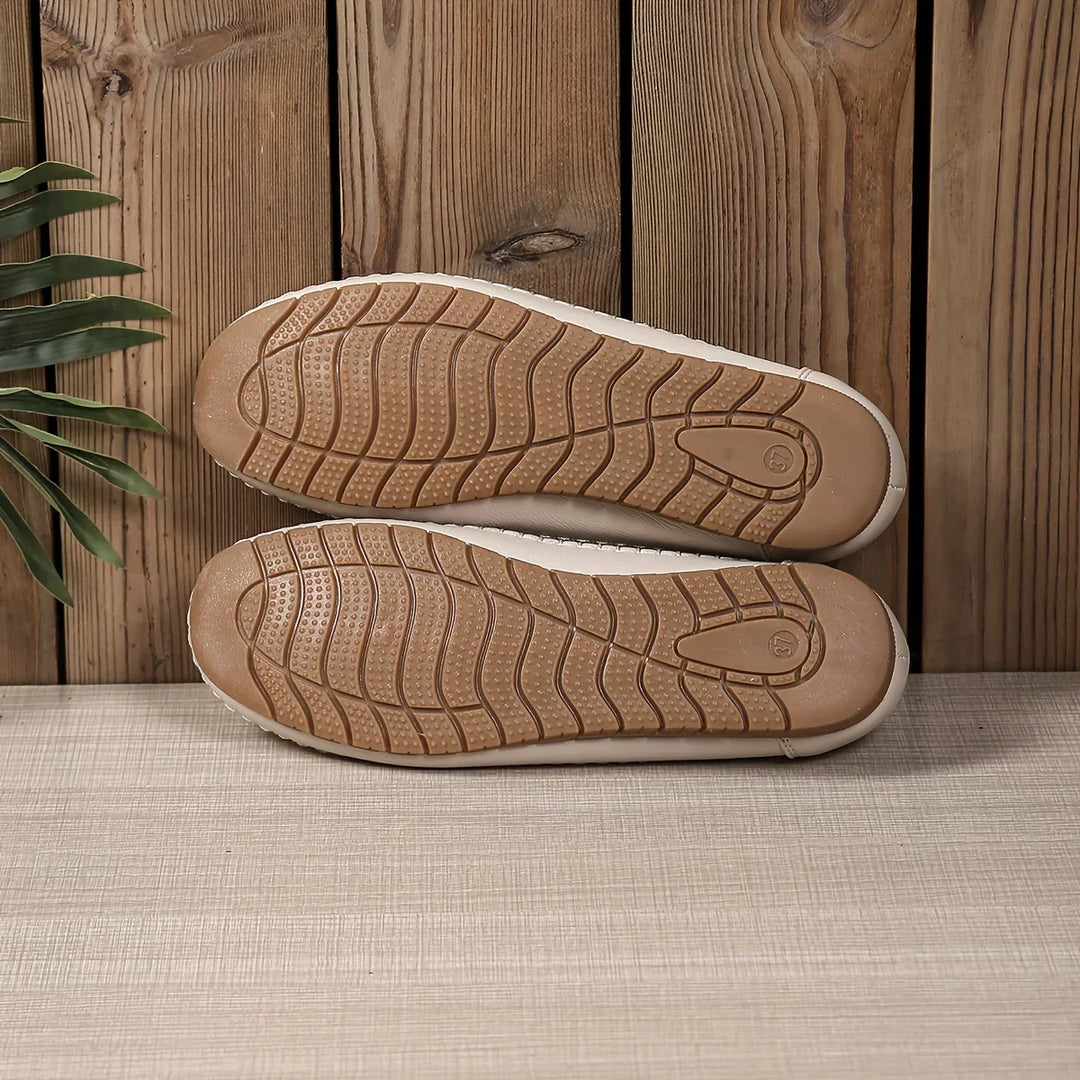 Inessa - Zapatos Ortopédicos De Moda Con Aberturas