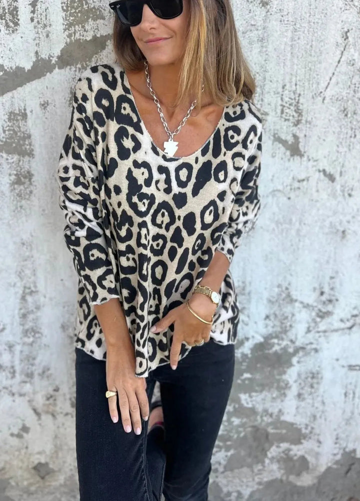 Swantje - Blusa Redonda con Cuello y Estampado de Leopardo