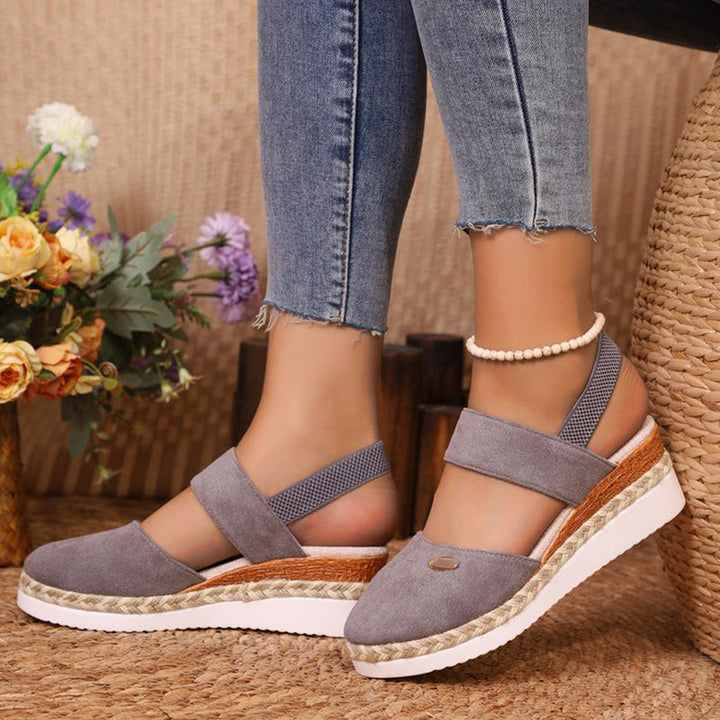 Delilah - Sandalias De Tiras Con Cuña Baja