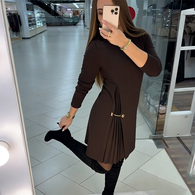 Noctura - Vestido Plisado de Manga Larga