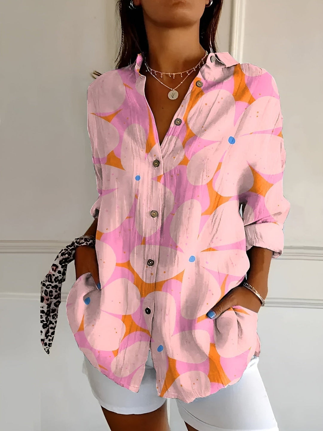 Brenda - Blusa Informal Con Flores y Ondas